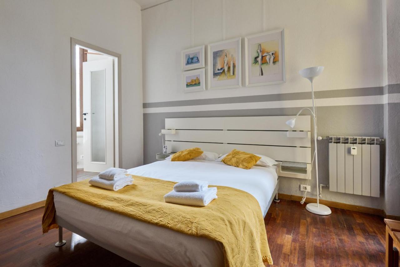 Artist Nadia'S Apartment In Porta Vercellina ミラノ エクステリア 写真
